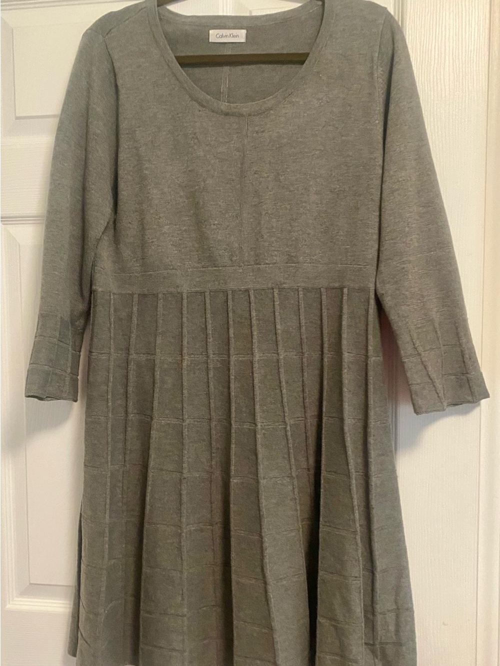 Calvin Klein Women’s Gray Knit Pleated Dress